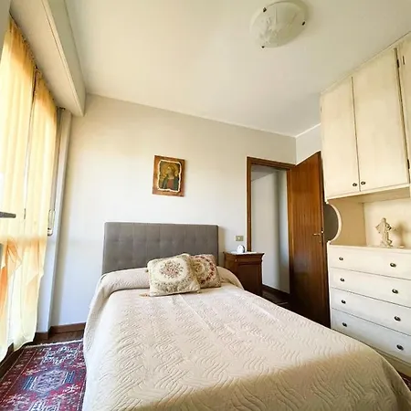 One Badroom In * Bérgamo